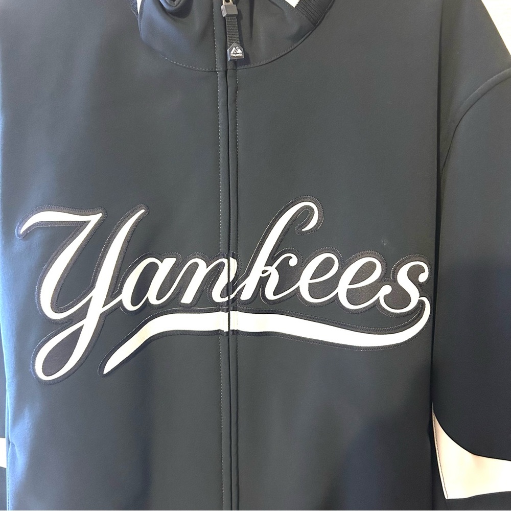 New York Yankees Authentic Majestic BP Top - Picture 2 of 7